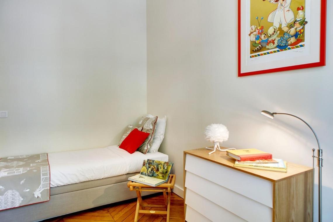 Appartamento In A Great Location Close To The Eiffel Tower *