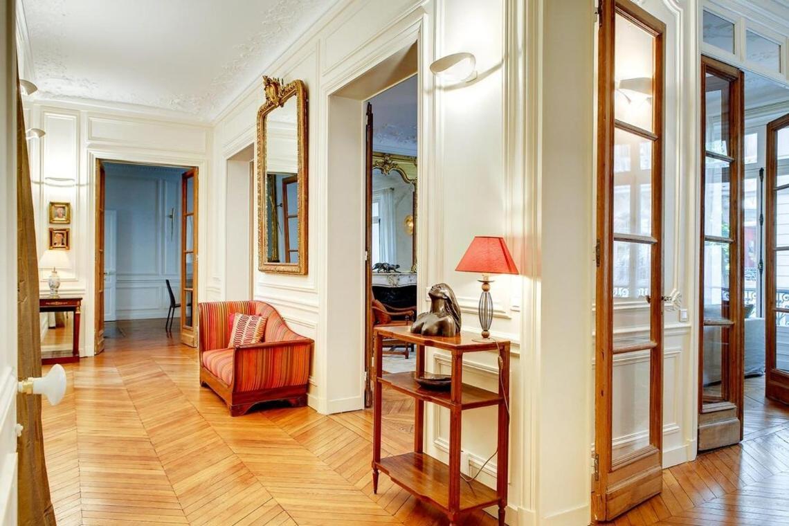 Appartamento In A Great Location Close To The Eiffel Tower